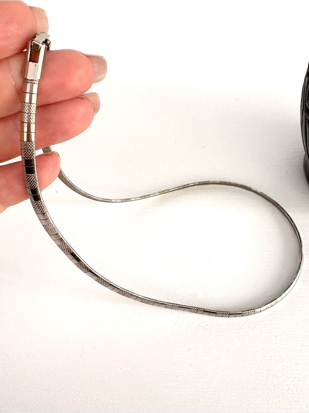 Silver Tone Omega 16” Collar Necklace